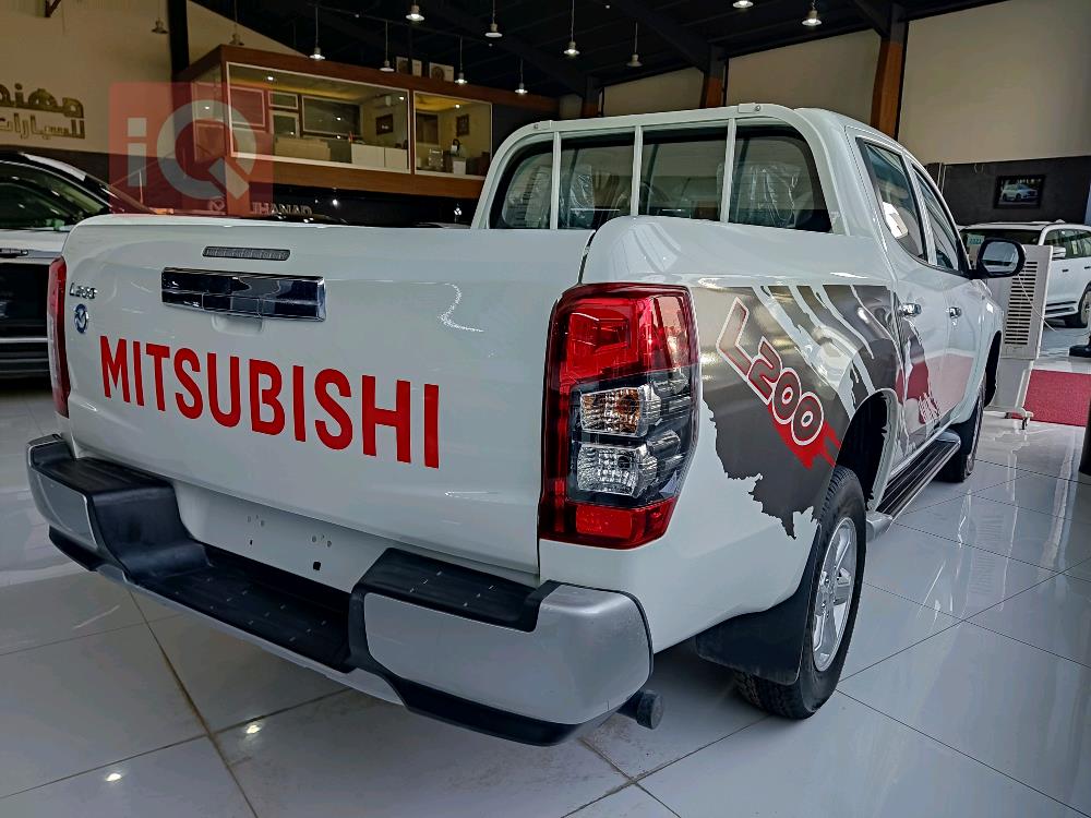 میتسوبیشی L200